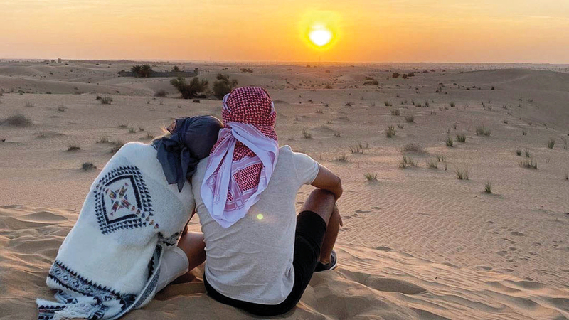 مهاجم فريق لوس أنجلوس الأميركي المكسيكي كارلوس فيلا وزوجته خلال وجودهما في دبي.

من المصدر