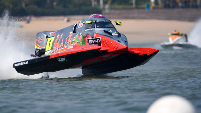 فريق أبوظبي فاز بالمركز الأول في بطولة العالم لزوارق الفورمولا 1. من المصدر