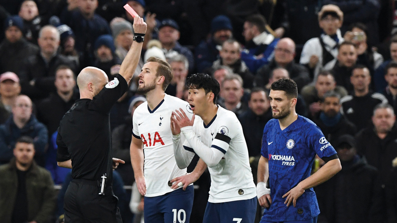 المهاجم الكوري سون هيونغ - مين يتعرض لعقوبة الطرد. أي.بي.أيه