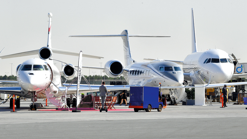 عدد الطائرات الخاصة المسجلة في السوق الإماراتية يصل إلى 154 طائرة حالياً. تصوير: باتريك كاستيلو