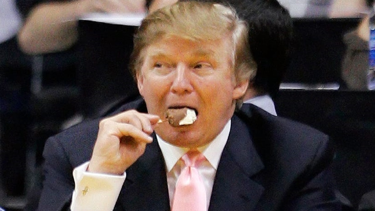 ترامب كان يتناول اللحم والآيس كريم وقت الإعلان عن مقتل  قاسم سليماني (أرشيفية)