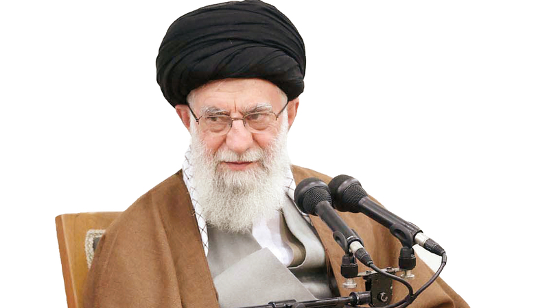 الاحتجاجات في إيران دعت إلى استقالة خامنئي.  أ.ف.ب