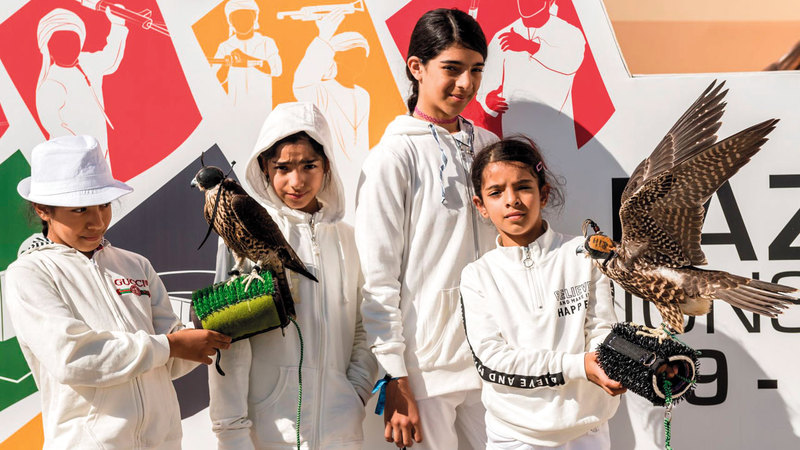 شيخة الكتبي وشقيقاتها مريم وحصة وعفرا خلال منافسات الناشئين. من المصدر