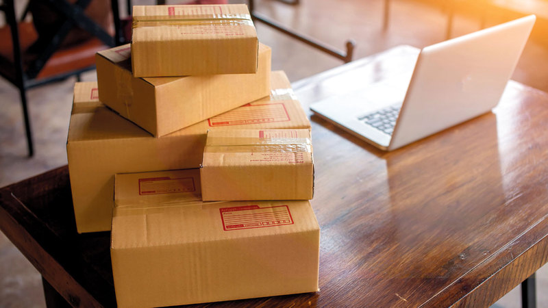 بعض المستهلكين لا يتحقق من توافر جميع أجزاء السلعة قبل الاستلام. أرشيفية