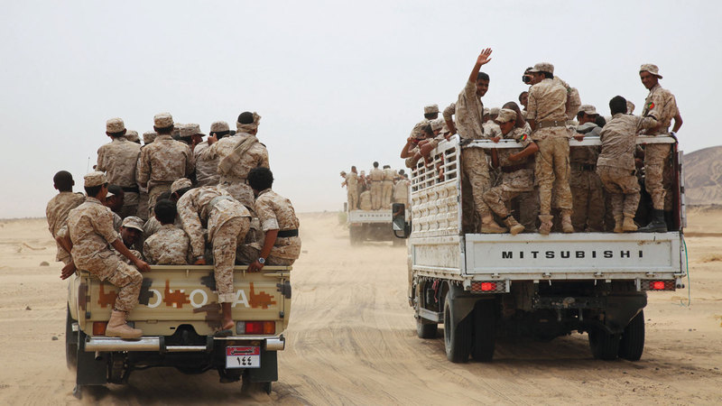 قوات من الشرعية اليمنية في إحدى مناطق مأرب. رويترز