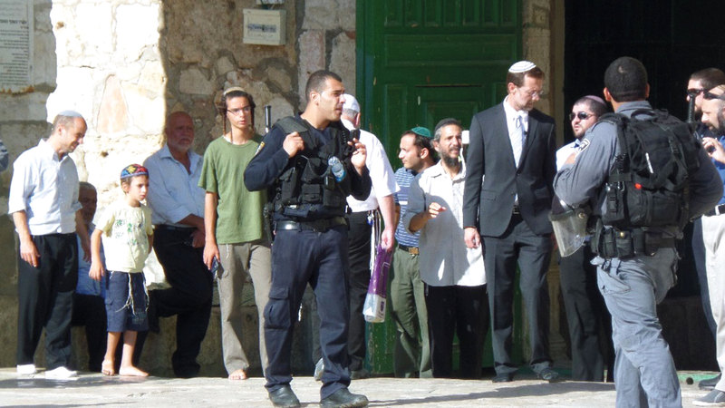 الاحتلال يعمل على تشريع وجود المستوطنين داخل المسجد الأقصى. أرشيفية