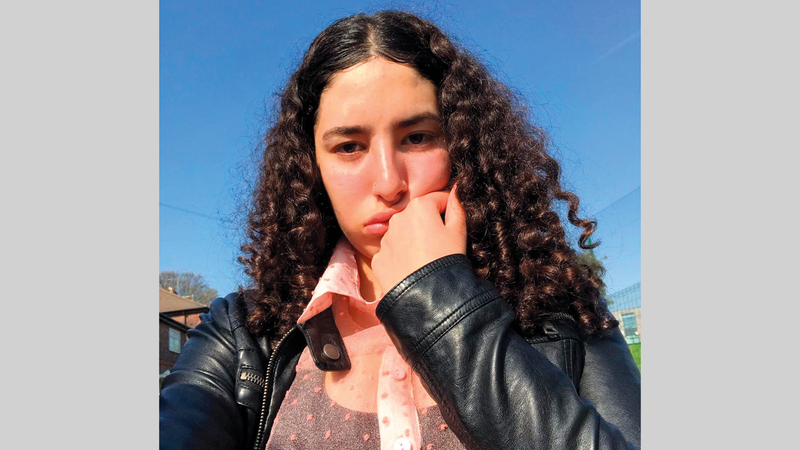 لينا تقيم مع أمها في لندن. أرشيفية