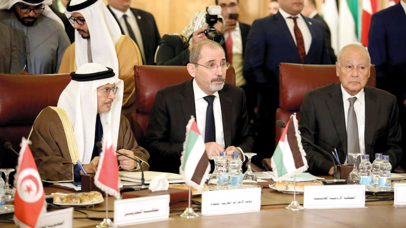 قرقاش أكد ضرورة بدء المفاوضات المباشرة بين الفلسطينيين والإسرائيليين. وام