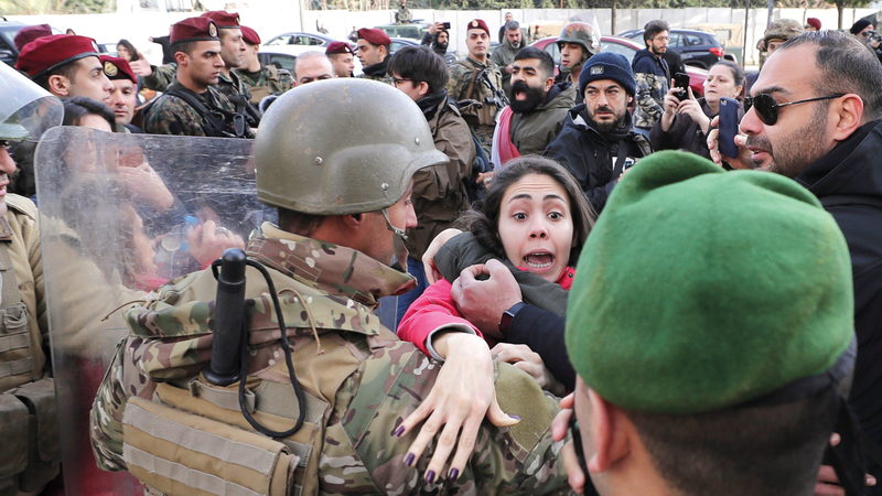 جاءت الحكومة بعد 3 أشهر من الاحتجاجات. أ.ب