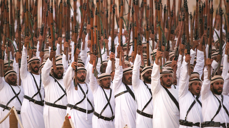 تتولى لجنة إحياء التراث الشعبي الإماراتي التعريف بقيمته العربية الأصيلة.  من المصدر