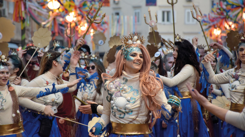 الكرنفال التاريخي السنوي من أبرز الأحداث الثقافية في رييكا. د.ب.أ