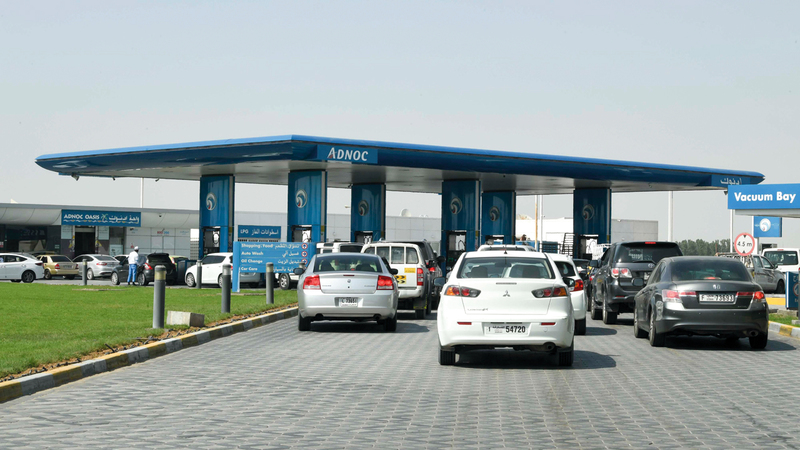 «أدنوك للتوزيع» مستمرة في التركيز على تعزيز مستوى خدمة المتعاملين.  ■ تصوير: أشوك فيرما