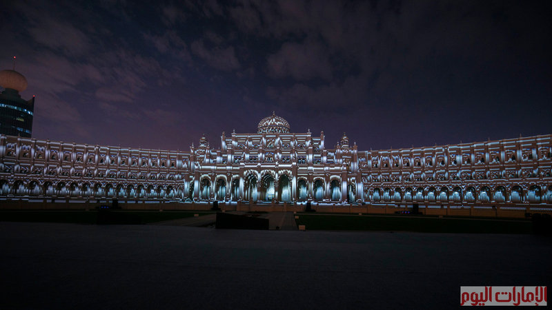 حيث يندمج الفن والتراث العريق للشارقة تشكيل لوحات ضوئية بديعة على أبرز معالم الشارقة.