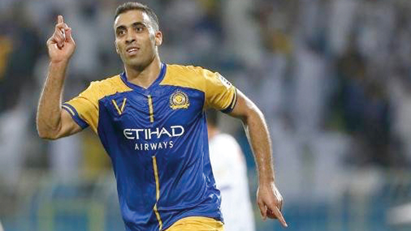 هداف النصر السعودي المغربي عبدالرزاق حمدالله.  ■ من المصدر