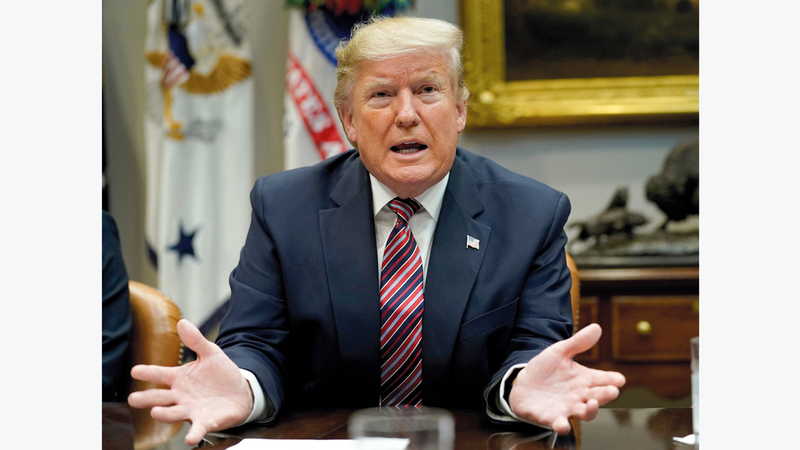 ترامب يتهم بأنه غير موثوق بالتزامه بحلفائه.  رويترز