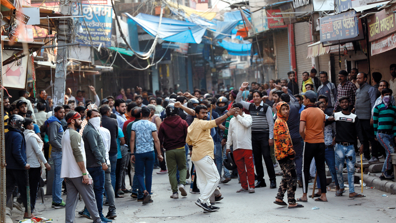 الصدامات أضرت الأعمال بشكل كبير.  إي.بي.أيه