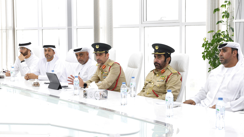 المري خلال مؤتمر صحافي للإعلان عن إحباط عملية التهريب.  من المصدر