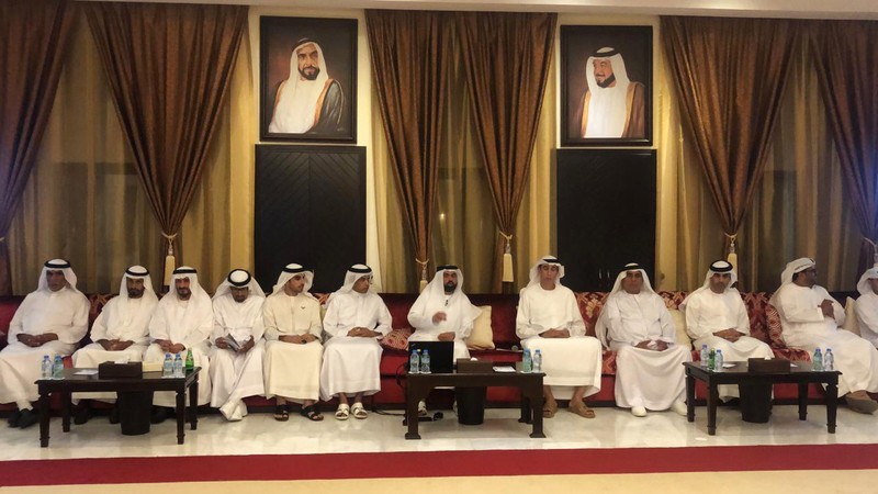 محاضرة مجلس البطين ركزت على التوعية المرورية.  من المصدر