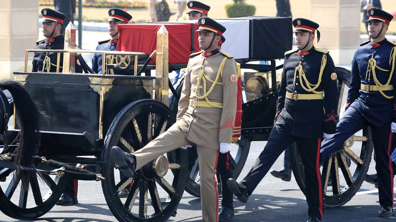 مراسم الجنازة العسكرية لمبارك.   أ.ف.ب