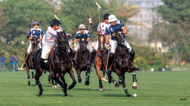 صورة ميثاء بنت محمد تقود فريق الإمارات في نصف نهائي «البولو» اليوم – رياضة – محلية