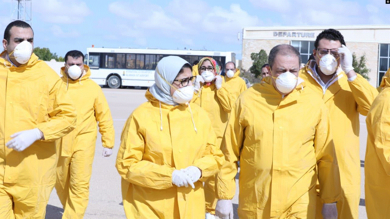 الوزير المصرية خلال زيارتها للصين.