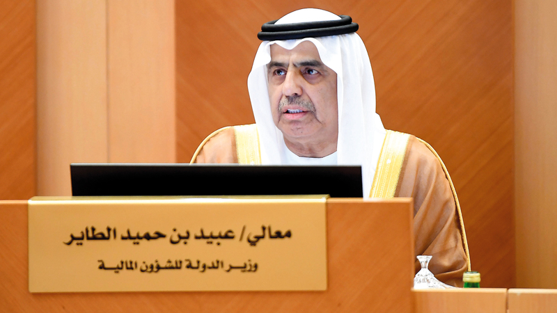 عبيد حميد الطاير: &laquo;نحتاج إلى فترة تراوح بين ثلاث وخمس سنوات، لدراسة التأثيرات الاقتصادية والمجتمعية الناجمة عن ضريبة القيمة المضافة&raquo;.