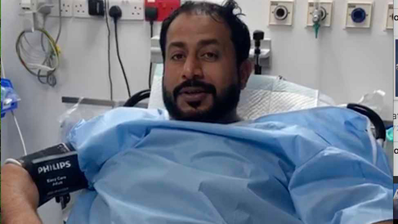 المحرزي بعد إسعافه ونجاته من الحادث الخطير. ■ من المصدر