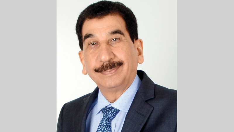 الدكتور أحمد العموش: «الأطباء الوهميون يستغلون الأزمات، لتحقيق الشهرة وزيادة المتابعين».