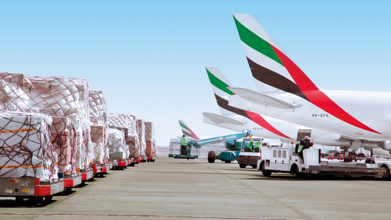 «الإمارات للشحن الجوي» تدعم الممرات التجارية العالمية. أرشيفية