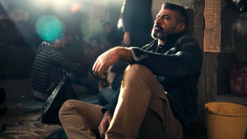 مشهد من مسلسل «لمس أكتاف» الذي عرض في رمضان الماضي. ■أرشيفية