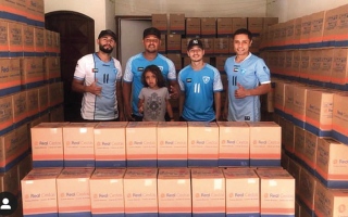 الصورة: لاعب حتا يتبرّع بـ 400 سلة غذائية لسكان مدينة ساو باولو