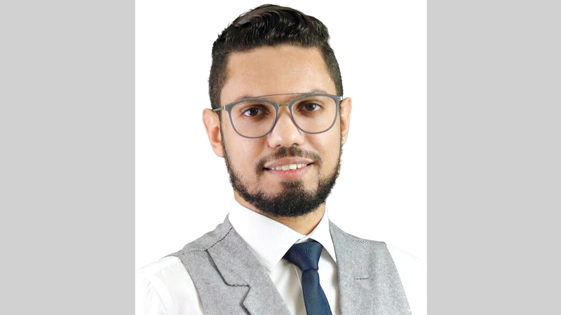 محمد الفقي:  «استخدام البيانات قد يمتد للتجارة غير المشروعة في السلاح والمخدرات والرقيق».