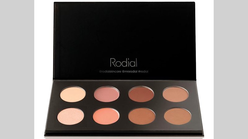 باليتة مسز روديال 429 درهماً.        ■من المصدر