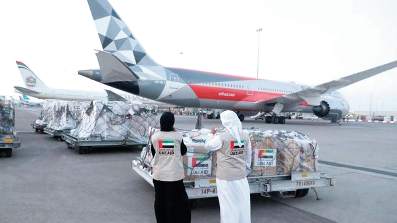 المساعدات الإماراتية ضمت قفازات وأقنعة وأجهزة ومعدات فحص. من المصدر