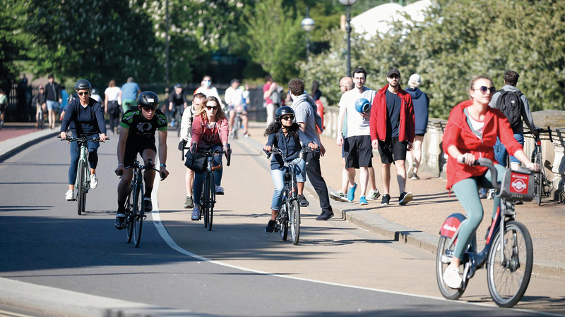 الدراجون يثيرون استياء أهل الريف البريطاني في «زمن كورونا». أرشيفية