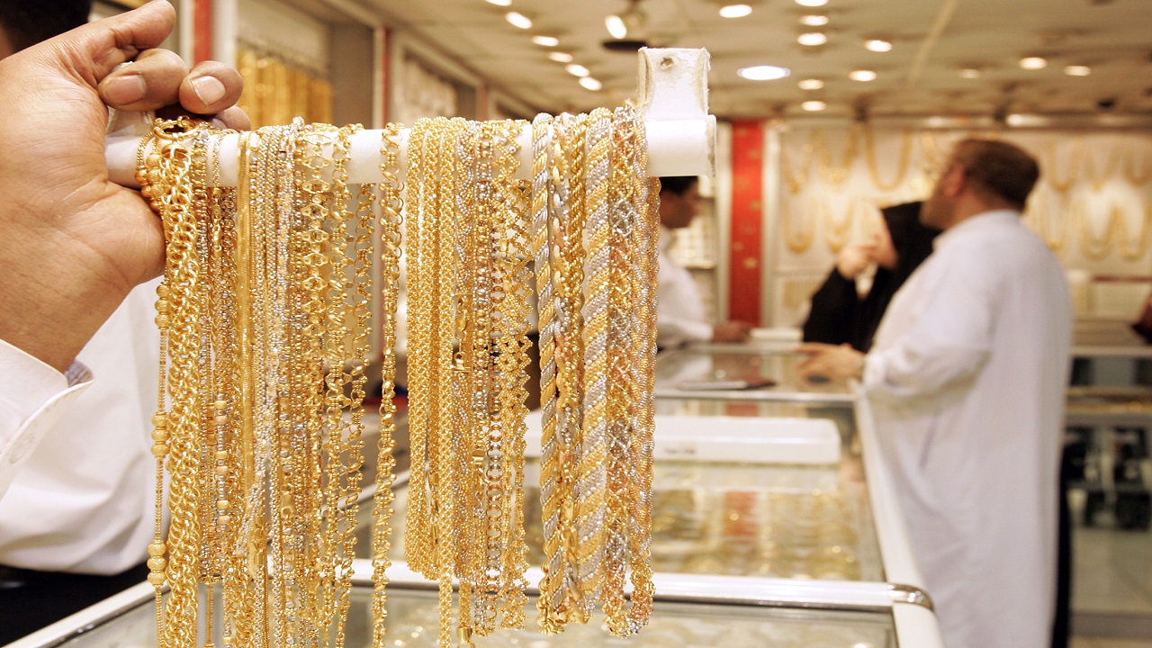 Грамм золота в турции. Абу Даби золото. Золотые изделия в Абу Даби. Турецкое золото. Золото из Турции.
