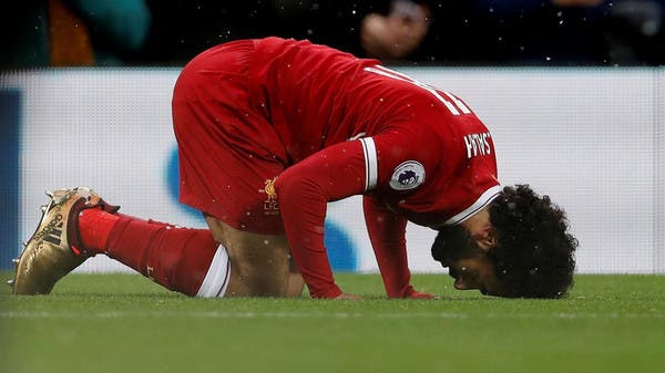 محمد صلاح حافظ على سجدة الشكر بعد كل هدف في مشواره