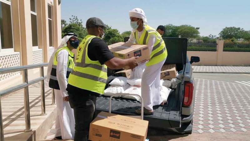 متطوعو الهيئة وزّعوا المير الرمضاني في دبي والشارقة وعجمان وحتا. من المصدر