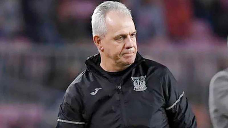 خافيير أغيري كشف الخطة الرسمية لاستئناف «الليغا». من المصدر