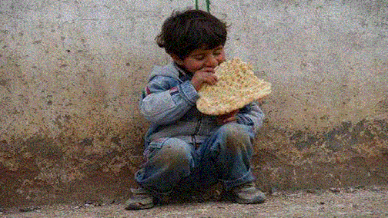 العشاء خبز ولا لحم لأسر لبنانية دفعتها الأزمة إلى براثن الفقر