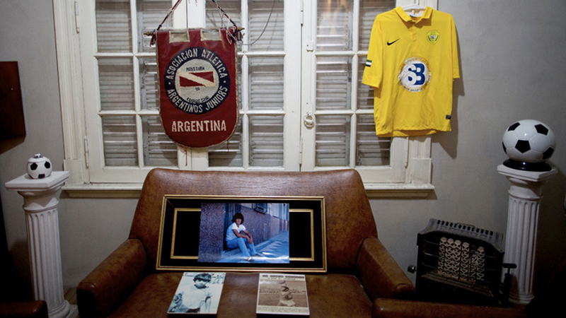 قميص الوصل على رأس مقتنيات مارادونا في متحفه الخاص. من المصدر