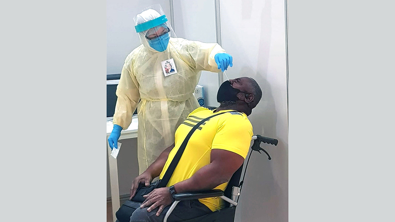 البطل البارالمبي محمد خميس يخضع للفحوص الطبية.من المصدر