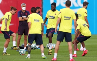 الكشف عن إصابات فيروس كورونا بين لاعبي ومدربي برشلونة