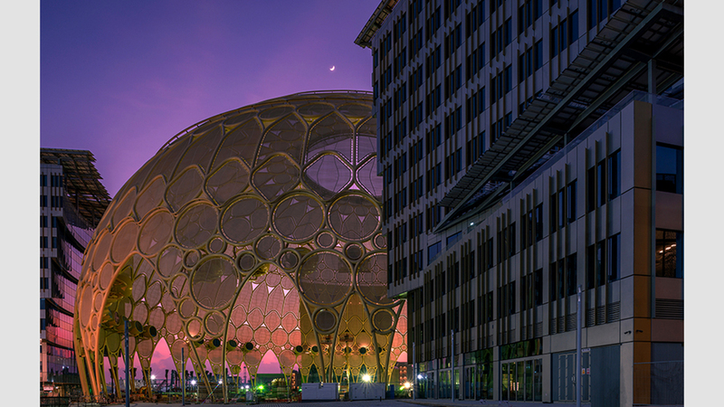 شرطة دبي أثبتت أن الحريق كان من داخل الأنبوب. ■ من المصدر