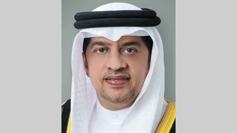 عدنان حمد:

&laquo;أدعو إلى مراجعة

وتخفيف اشتراطات

قبول الطالب الإماراتي بالجامعات الحكومية&raquo;.