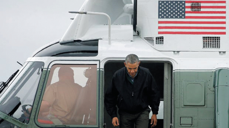 باراك أوباما عندما زار اليابان رفض الاعتذار عن هجوم هيروشيما النووي.  عن «الغارديان»