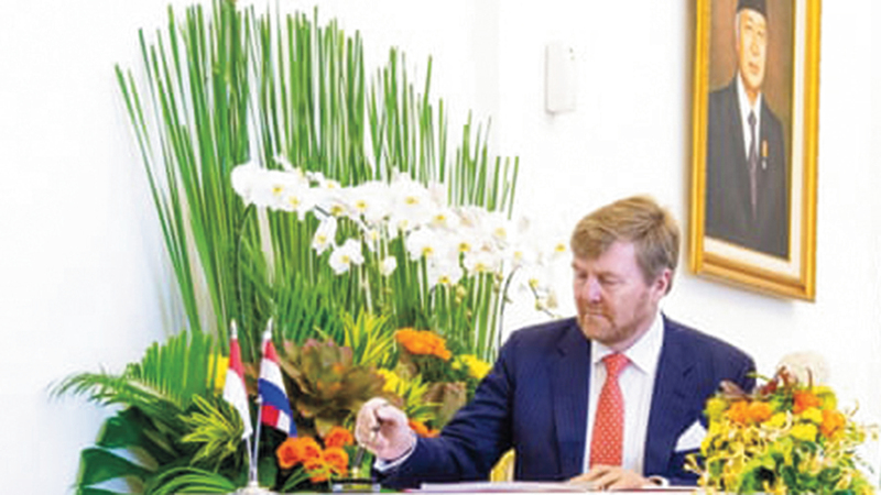 ملك هولندا فيليب - ألكساندر اعتذر لإندونيسيا عن «العنف المفرط» الذي اقترفته بلاده في حق سكان هذه المستعمرة الهولندية القديمة.  «الغارديان»