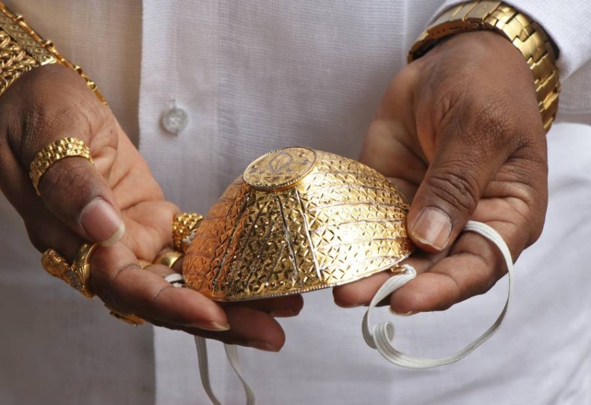 بالصور .. هندي يضع كمامة من الذهب بقيمة 4 آلاف دولار - حياتنا ...