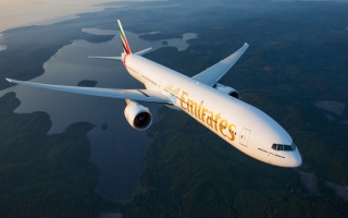 «طيران الإمارات» تستأنف رحلاتها إلى 6 مدن جديدة