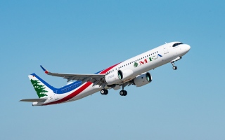 طيران الشرق الأوسط  تستلم أول طائرة من طراز "إيرباص A321neo"